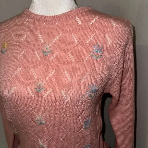 VTG Berries Sweater Women's Large Pink Floral Embroidered Acrylic Peplum Hem - Picture 5 of 10